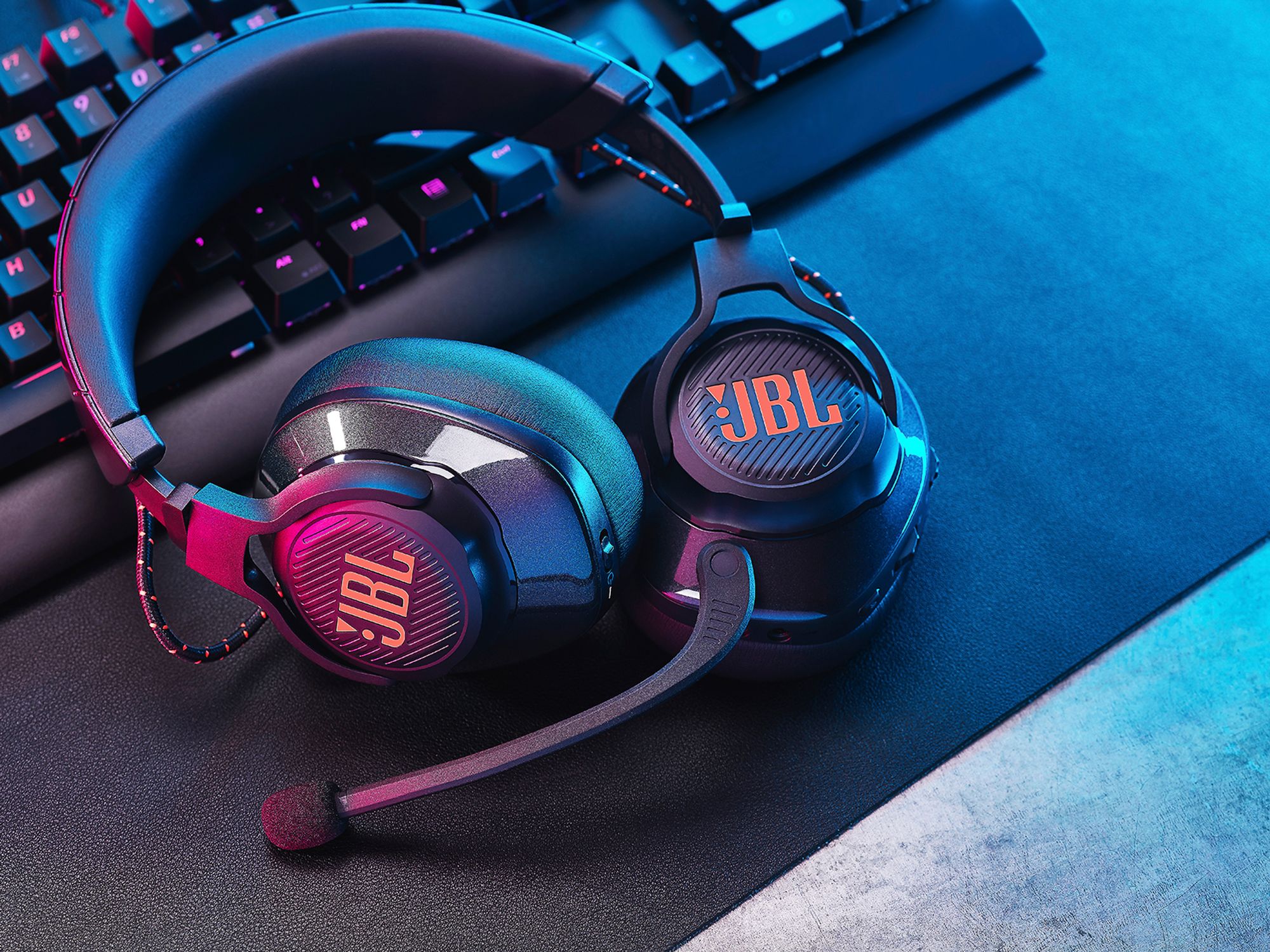 Jbl quantum двигатель